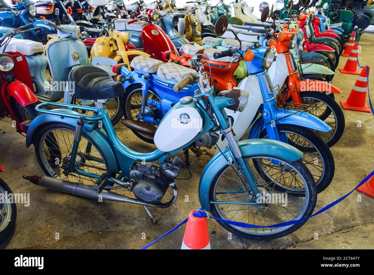 Nakhon Pathom, Thailandia - 27 agosto 2020 : Moto classico nel Museo di Jesada Technik, Nakhon Pathom, Thailandia. Un sacco di moto classico sono coll Foto Stock