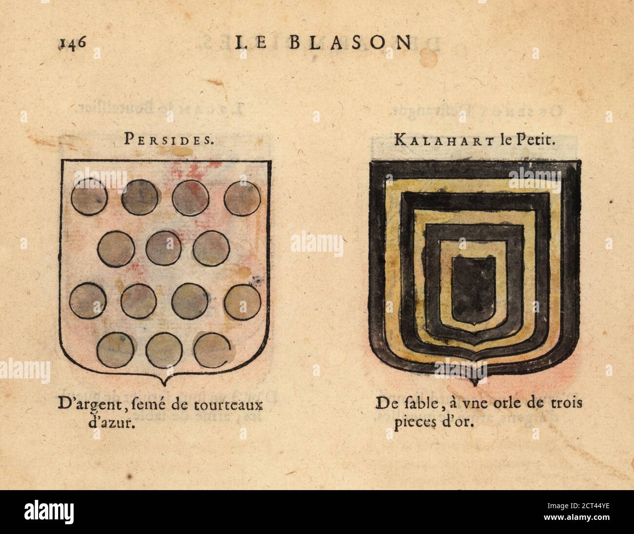 Stemmi immaginari dei Cavalieri della Tavola rotonda di Re Artù: Percides, con i tondi blu sul campo d’argento, e Kalahart il piccolo, con tre bordi d’oro su campo nero. Chevaliers de la table ronde: Persides, Kalahart le Petit. Incisione a blocchi di legno colorato a mano da le Blason des Armoiries di Hierosme de Bara, Chez Rolet Bouton, Parigi, 1628 Foto Stock