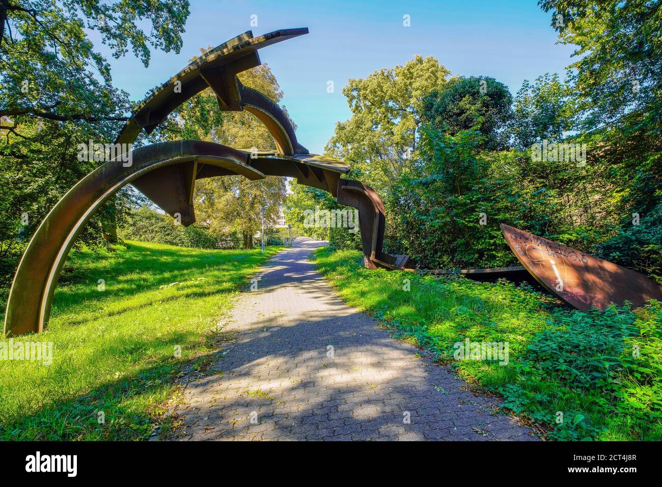 Scultura dell'artista Paul Suter. Dall'autostrada uscita Wiesenstrasse / Fasanenstrasse, Basilea. Cantone di Basilea, Svizzera. Foto Stock