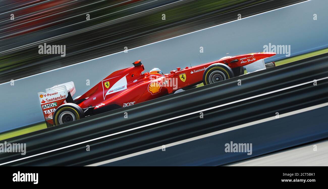 FERNANDO ALONSO IN UNA FERRARI DI FORMULA UNO DEL 2011. GRAN PREMIO DI SPAGNA. IMMAGINE DI CREDITO : © MARK PAIN / ALAMY STOCK FOTO Foto Stock
