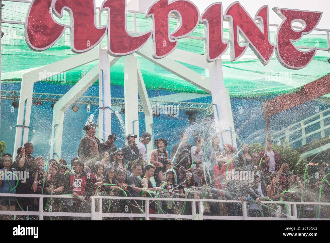 Thingyan Water Festival (Festival del Capodanno birmano), Yangon (Rangoon), Myanmar (Birmania) Foto Stock