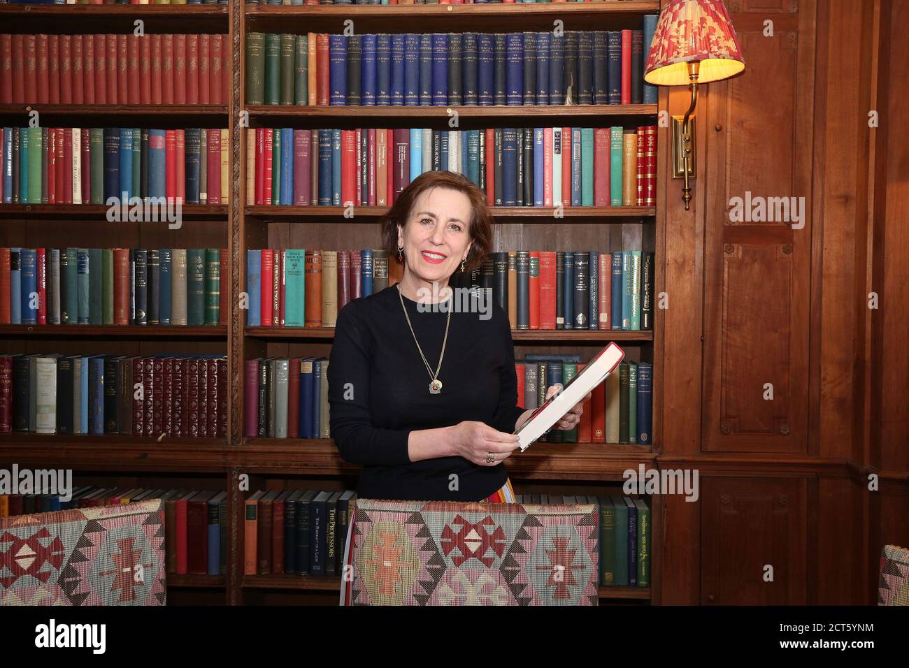 Boswell Book Festival, Dumfries House, Cumnock Ayrshire, Scozia, Regno Unito 12 maggio 2019. L'emittente Kirsty Wark discute del suo romanzo The House on the Loch il Festival annuale del libro di Boswell è unico in quanto è l'unico Festival del libro che si occupa in modo eccelsivo di memorie e biografie. Foto Stock