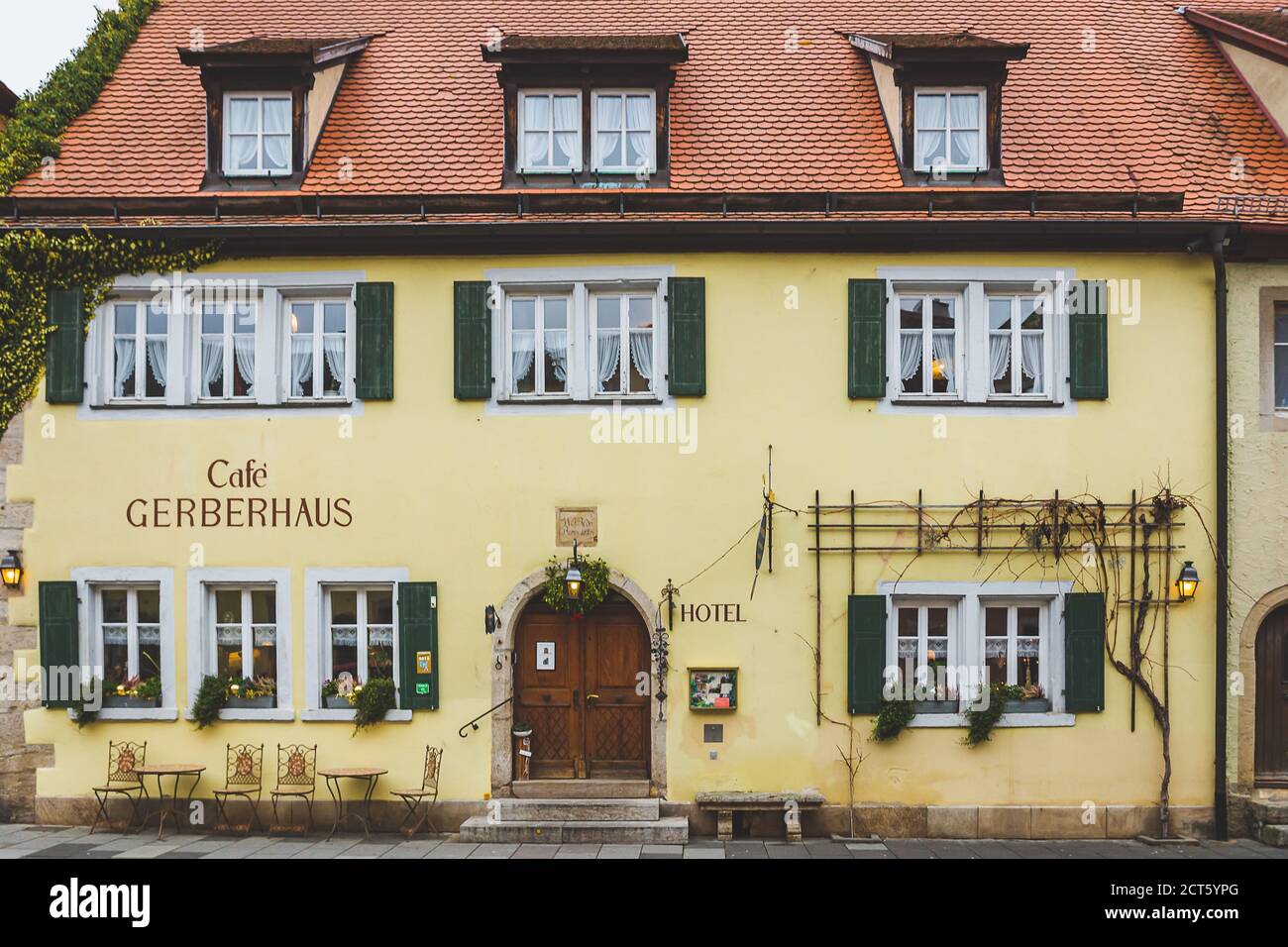 Rothenburg/Germany-1/1/19: Hotel e caffè Gerberhaus a Spitalgasse, nel centro storico di Rothenburg ob der Tauber. La città è una destinazione ben nota Foto Stock