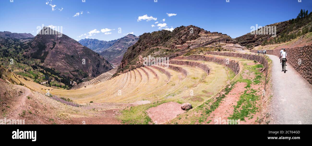 Pisac Inca Ruins, Valle Sacra degli Incas (Valle di Urubamba), vicino a Cusco, Perù, Sud America Foto Stock