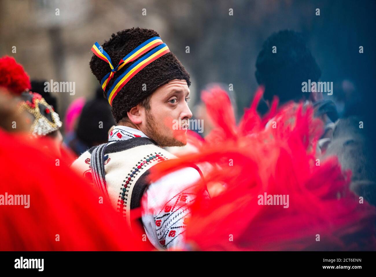 Festa di ballo dell'orso di Capodanno, Comanesti, Moldavia, Romania Foto Stock