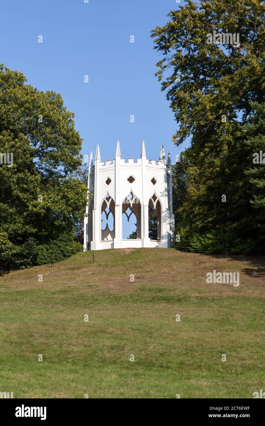 Tempio Gotico al Painthill Park di Surrey, Regno Unito. Foto Stock