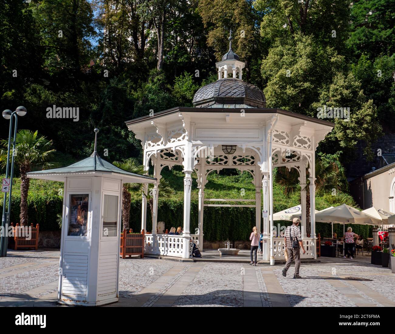 Padiglione con una sorgente termale a Karlovy Vary Foto Stock