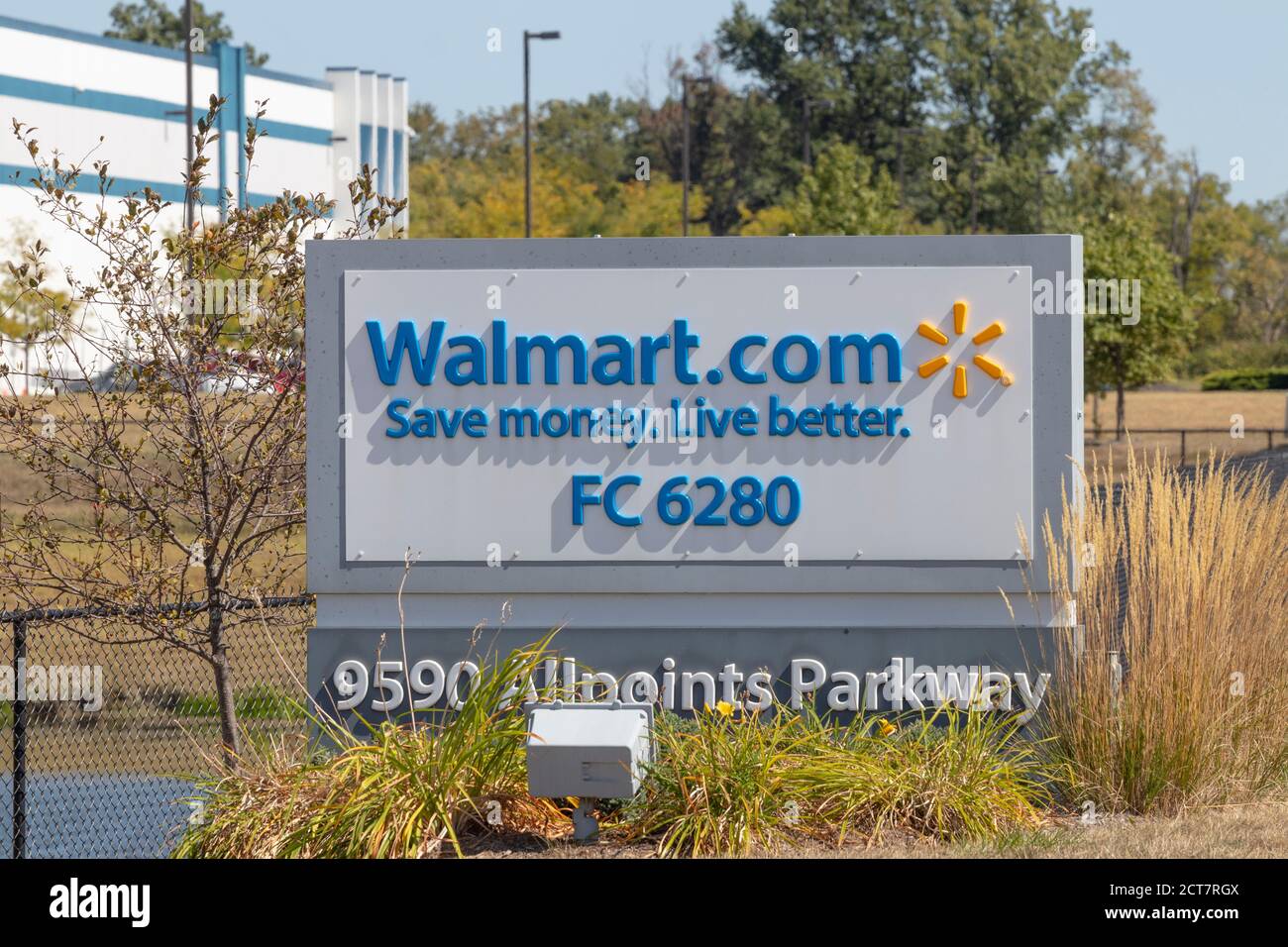 Plainfield - circa 2020 settembre: Walmart.com Centro di adempimento. Walmart ha in stock e spedisce i prodotti di eCommerce per i fornitori. Foto Stock