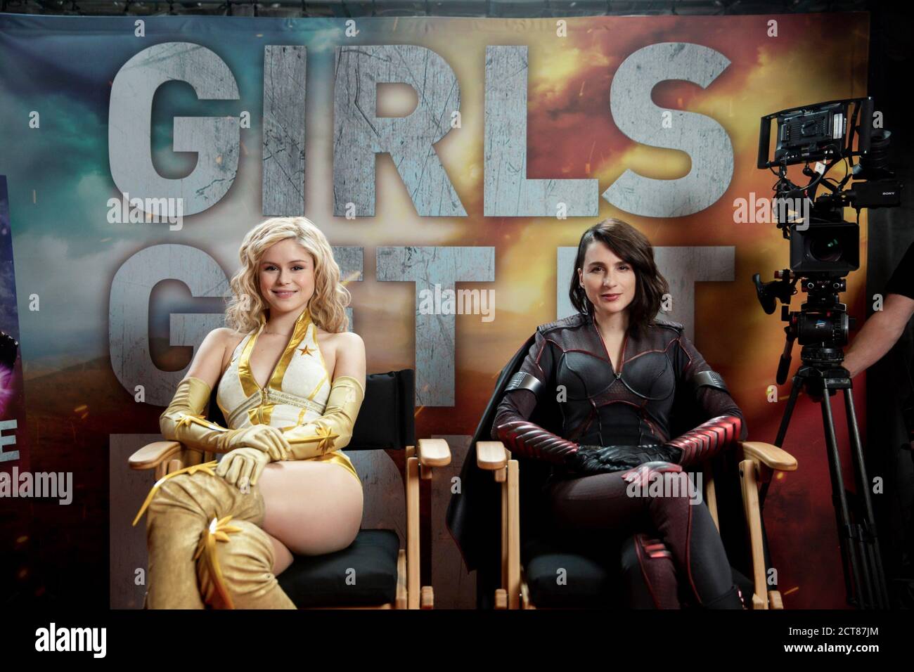 I RAGAZZI, da sinistra: Erin Moriarty, Aya Cash, preparazione e pianificazione adeguate, (Stagione 2, ep. 202, in onda 4 settembre 2020). Foto: Jasper Savage / ©Amazon / courtesy Everett Collection Foto Stock