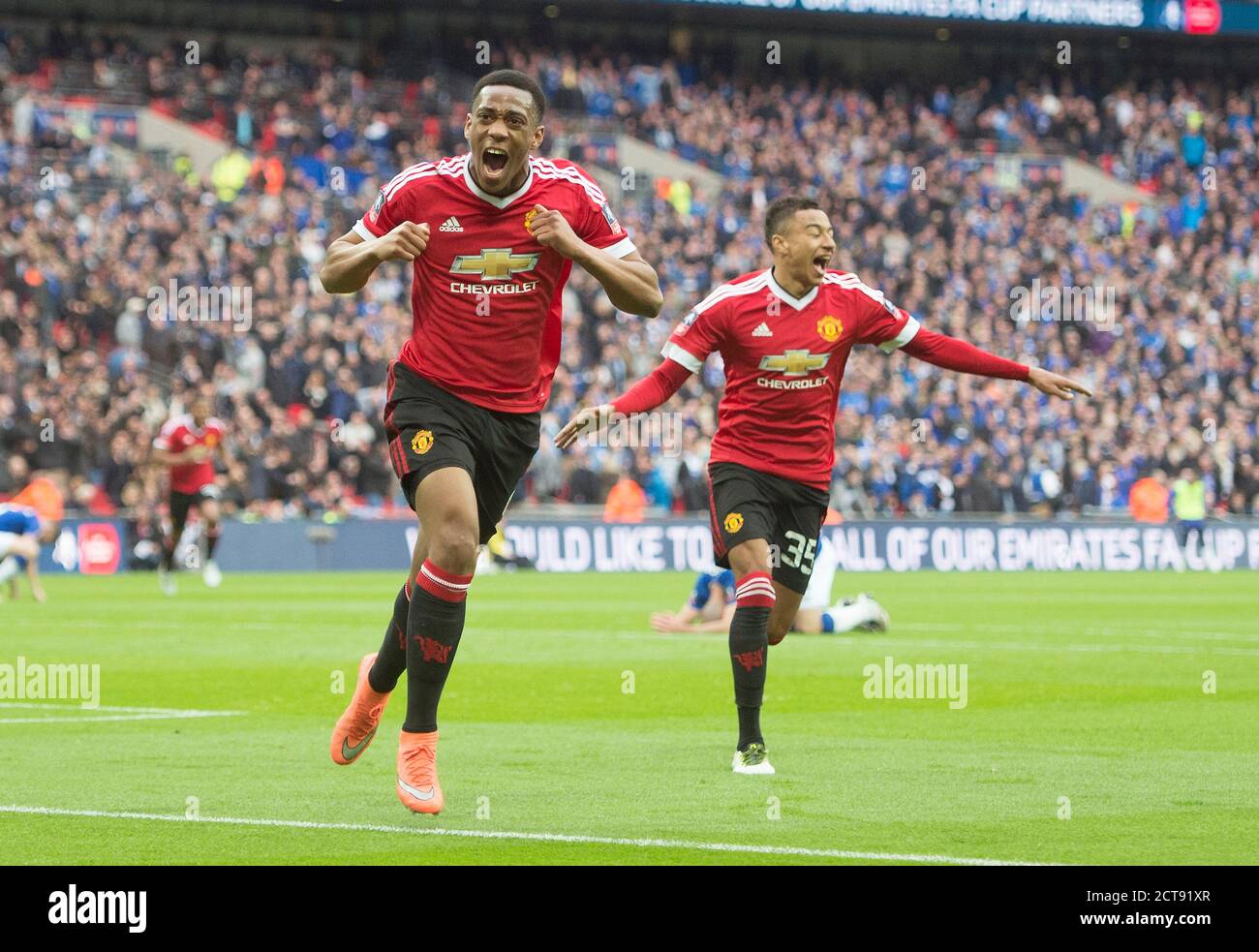 ANTHONY MARTIAL FESTEGGIA IL VINCITORE DELL'ULTIMO MINUTO DI MAN UTD 2-1 EVERTON CONTRO MANCHESTER UTD FA CUP SEMIFINALE - WEMBLEY. Foto Copyright : Foto Stock