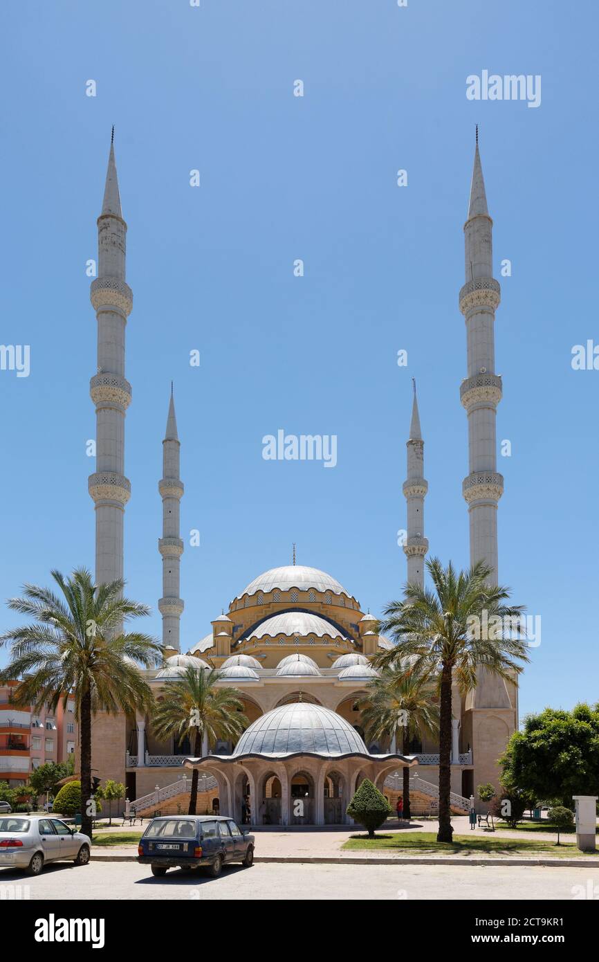 La Turchia, Provincia di Antalya, Manavgat, Kuelliye Merkez Camii Foto Stock