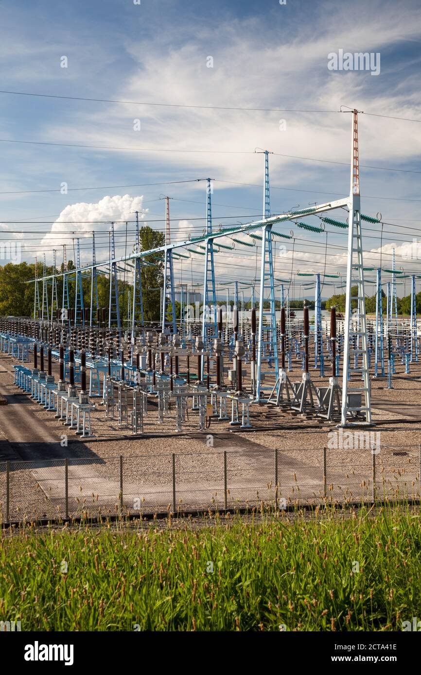 Francia, Alsacem Haut-Rhin, Neuf-Brisach, sottostazione elettrica Foto Stock