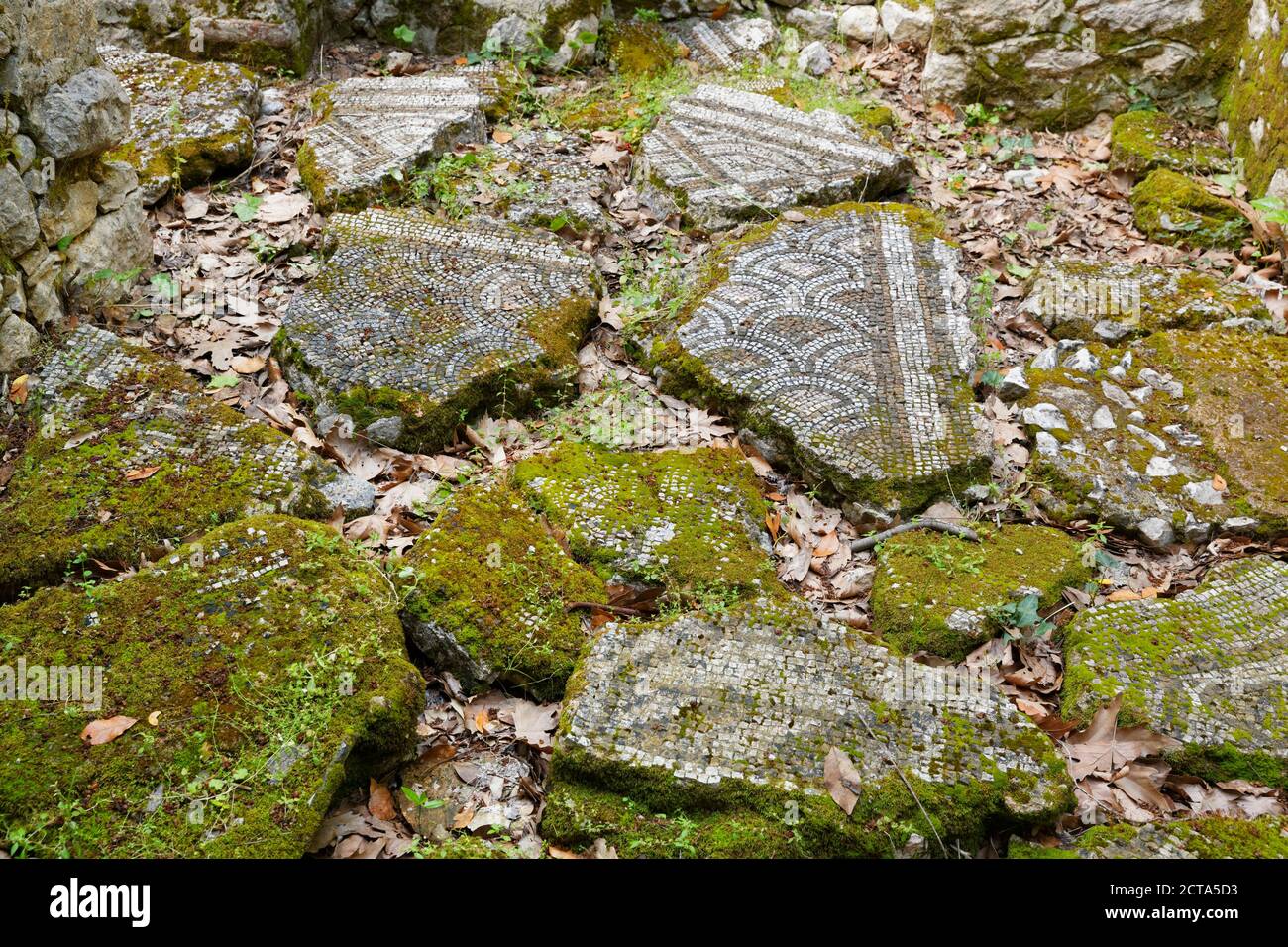 Turchia, Lycia, Lycian Coast, Demre, Olympos, pezzi di antichi pavimenti in mosaico Foto Stock