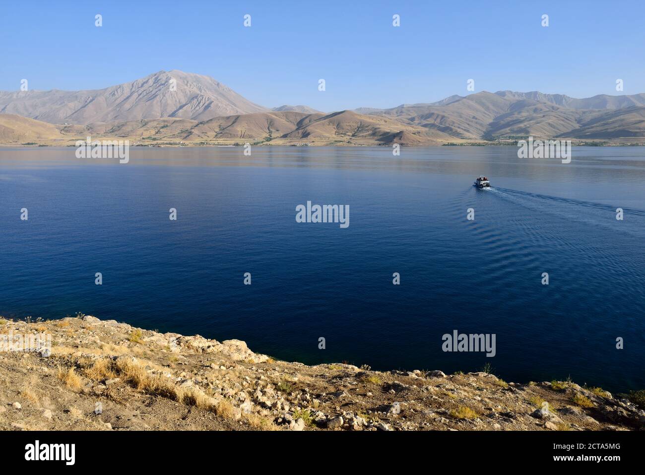 Turchia, Anatolia Orientale, Van provincia, South Shore di Van lago visto da Isola Akdamar Foto Stock