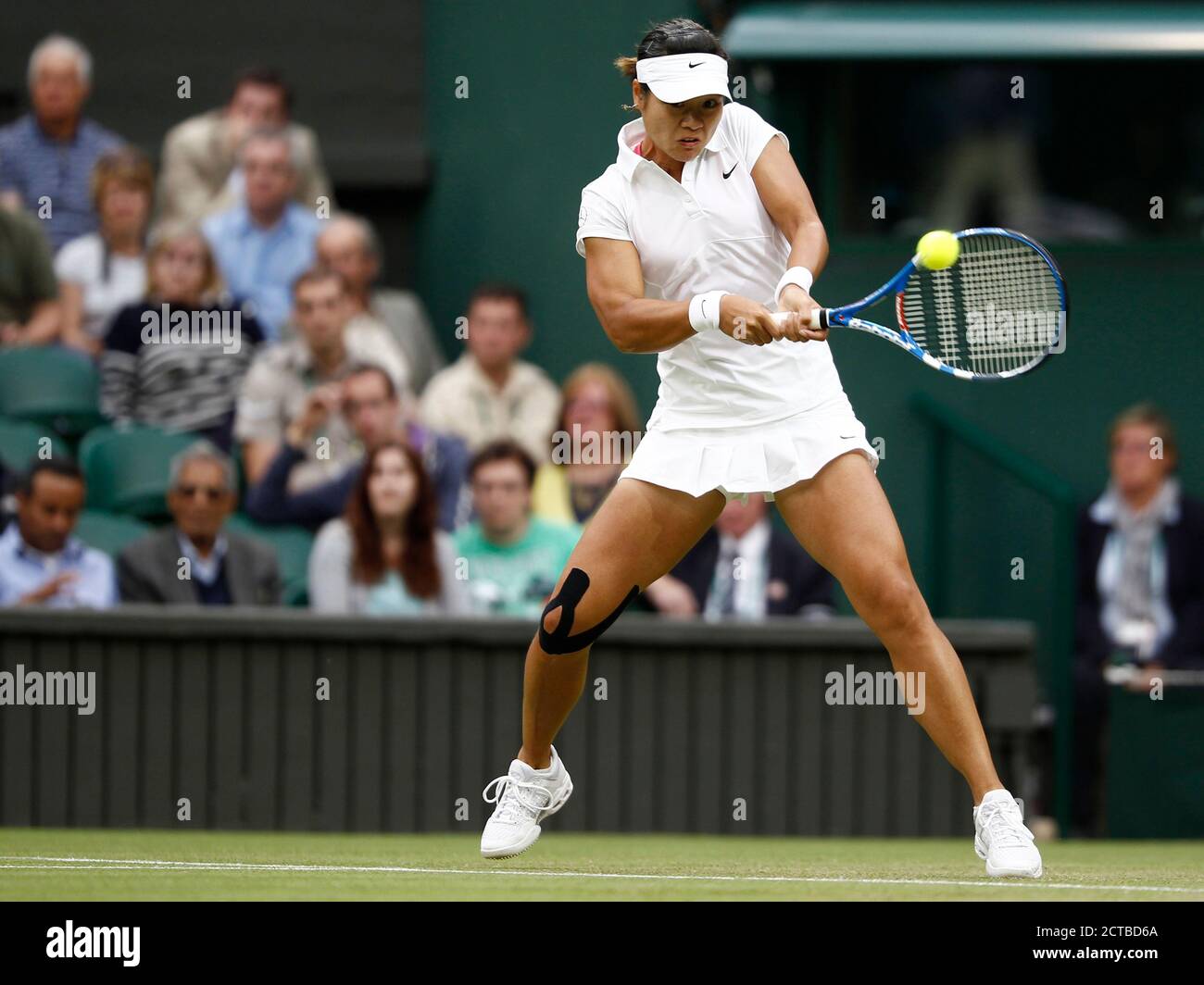 LI NA. WIMBLEDON CAMPIONATI DI TENNIS 2012. IMMAGINE DI CREDITO : © MARK PAIN / ALAMY STOCK FOTO Foto Stock