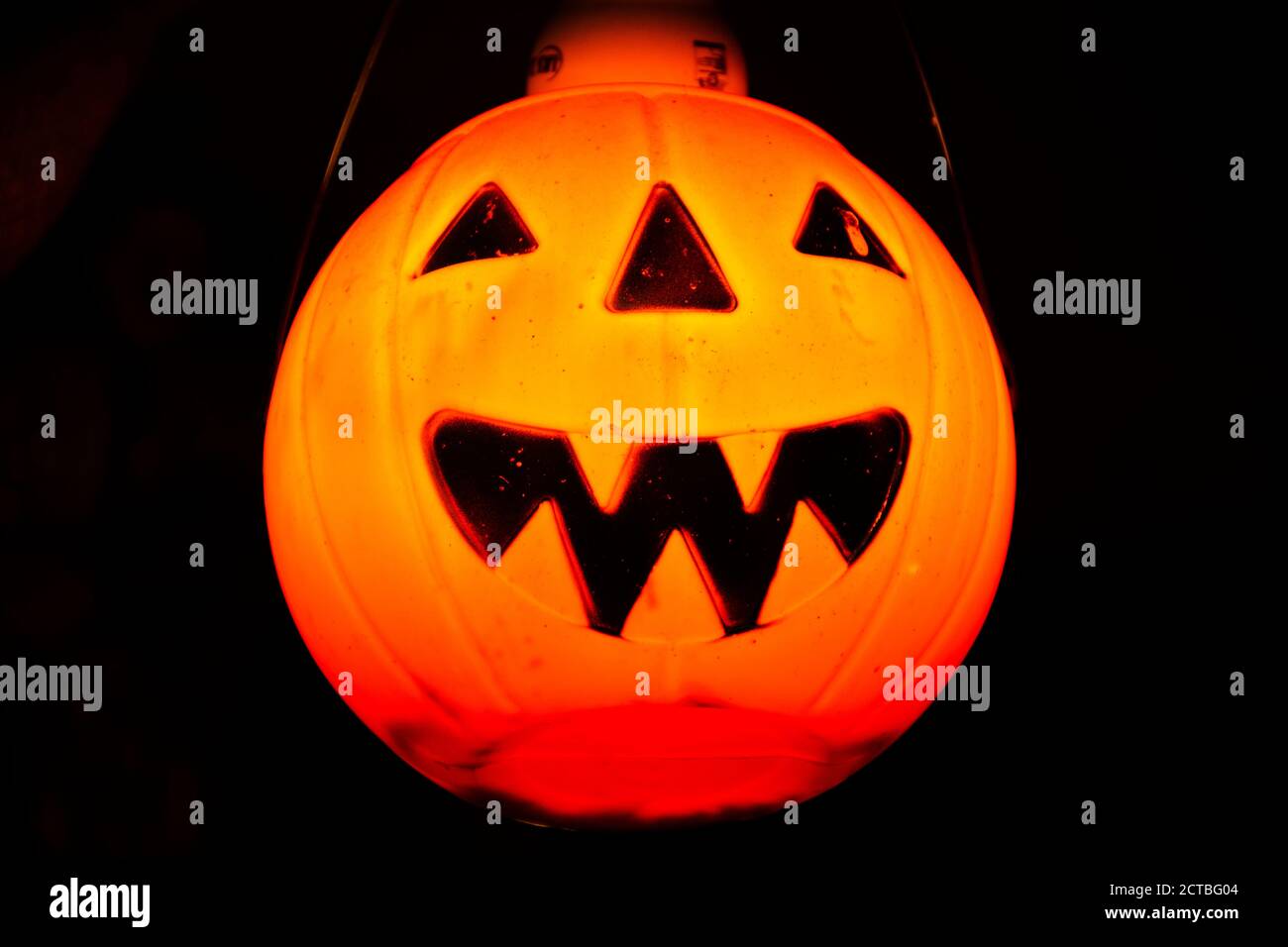 Interni decorazione mobili di zucca Halloween o Jack o lanterna di caffè d'epoca in Mae Hong Son, Thailandia Foto Stock