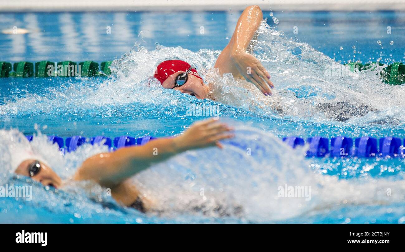 REBECCA ADLINGTON SULLA SUA STRADA PER LA MEDAGLIA DI BRONZO NELLA FINALE FREESTYLE DI 400M LONDRA 2012 OLIMPIADI. IMMAGINE : MARK PAIN / ALAMY Foto Stock