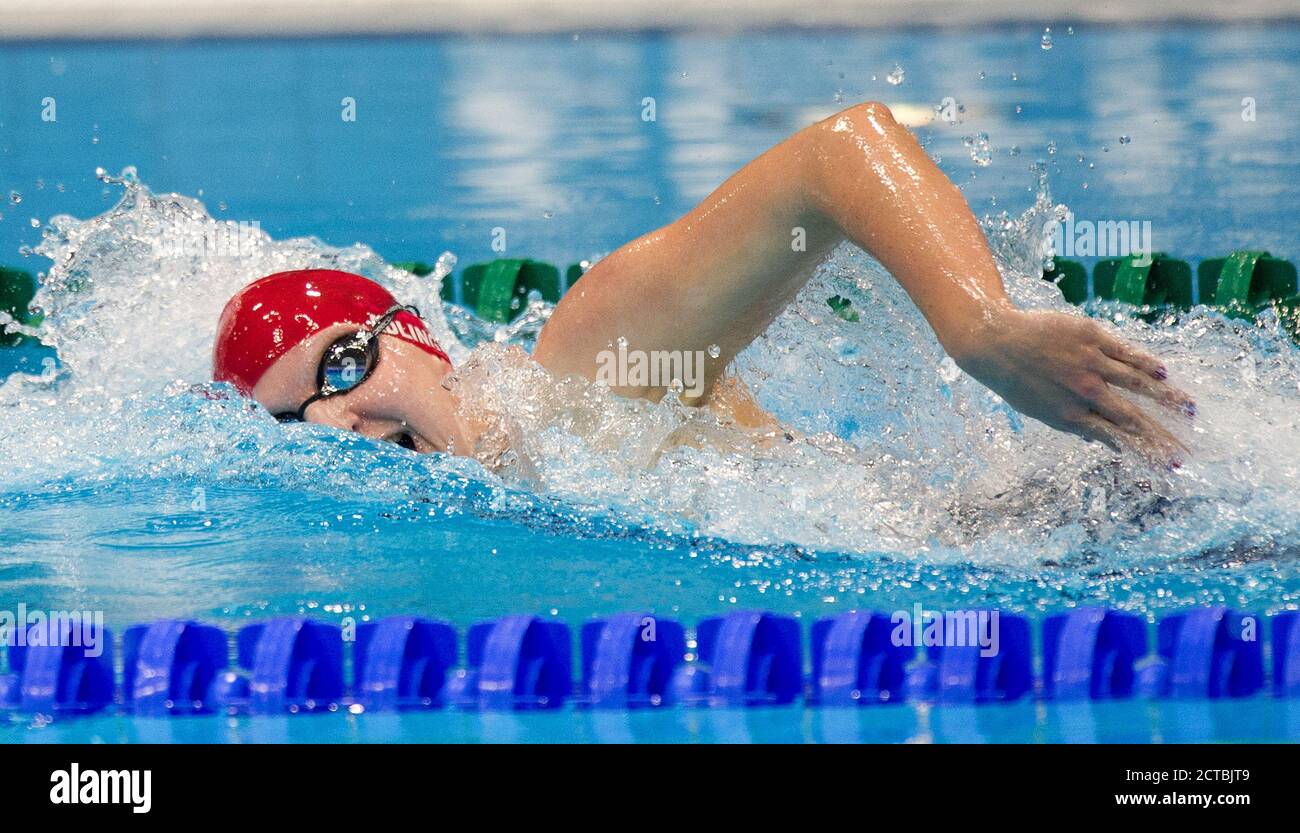 REBECCA ADLINGTON SULLA SUA STRADA PER LA MEDAGLIA DI BRONZO NELLA FINALE FREESTYLE DI 400M LONDRA 2012 OLIMPIADI. IMMAGINE : MARK PAIN / ALAMY Foto Stock