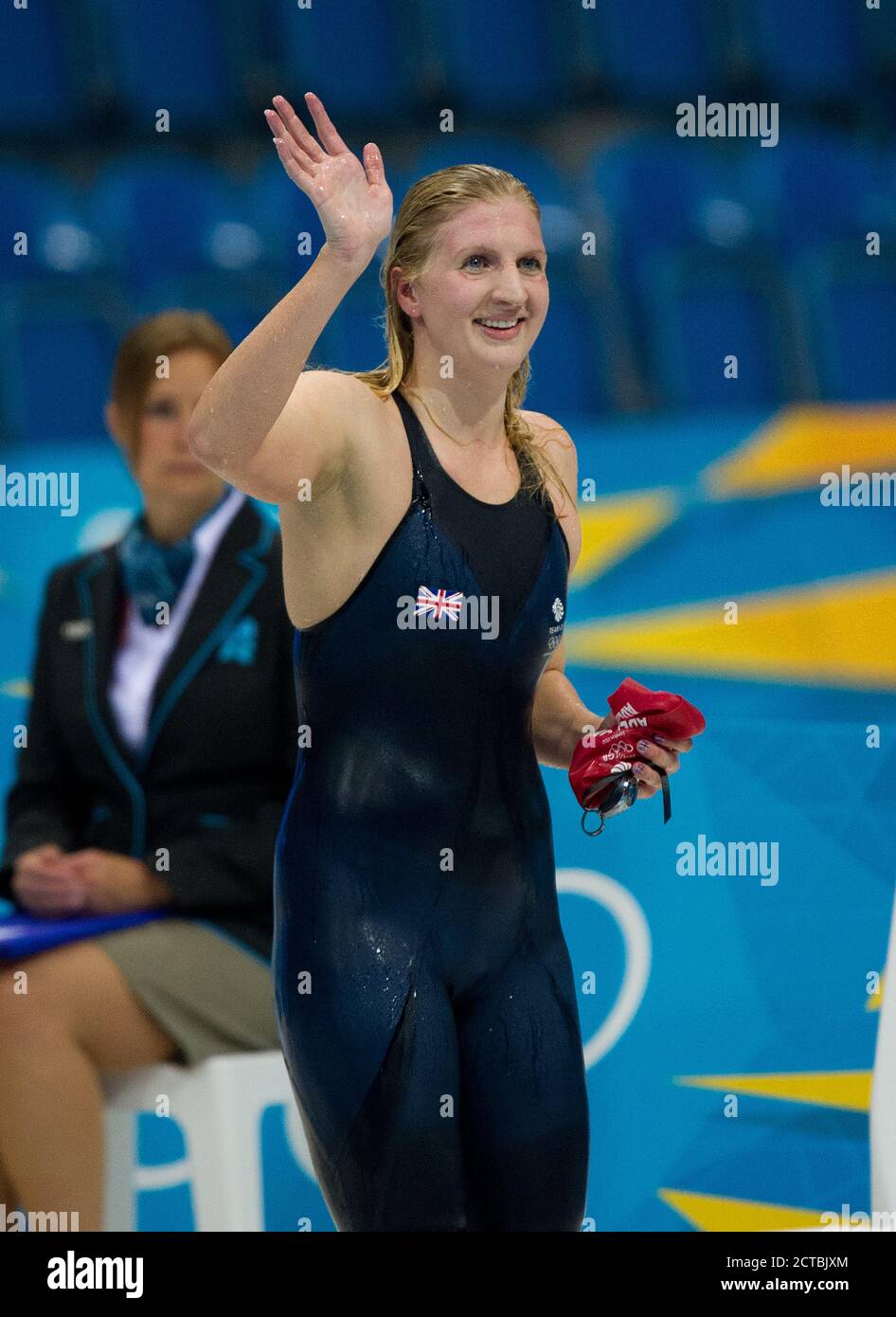 REBECCA ADLINGTON SULLA SUA STRADA PER LA MEDAGLIA DI BRONZO NELLA FINALE FREESTYLE DI 400M LONDRA 2012 OLIMPIADI. IMMAGINE : MARK PAIN / ALAMY Foto Stock