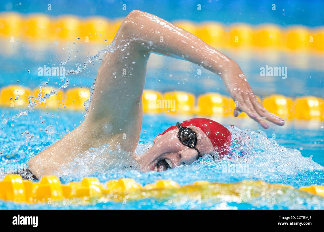 Donna 800m Freestyle Final Rebecca Adlington sulla strada per vincere la medaglia di bronzo. Olimpiadi di Londra 2012. IMMAGINE : © MARK PAIN / ALAMY Foto Stock