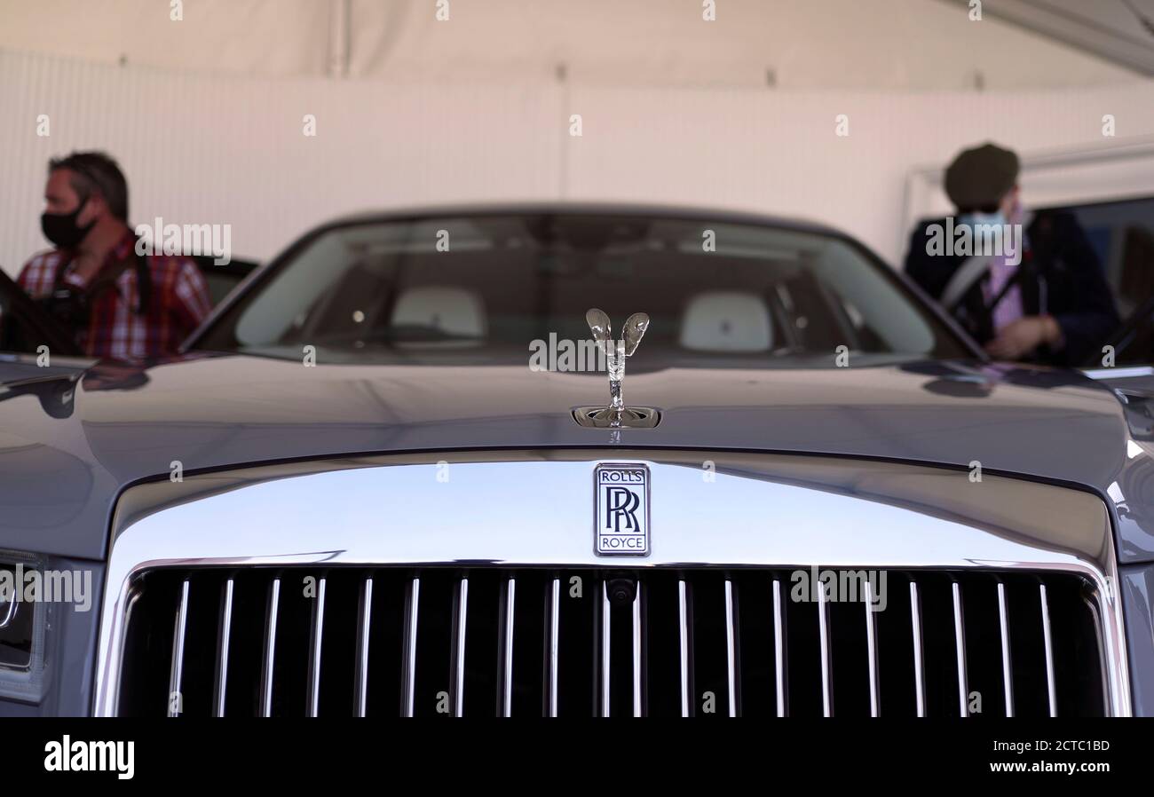 Rolls-Royce svela la nuova auto Ghost durante la giornata dei media per il Salon Prive Concours d'Elegance al Blenheim Palace nell'Oxfordshire. L'evento vedrà una serie di case automobilistiche di lusso premiere i loro nuovi modelli. Foto Stock
