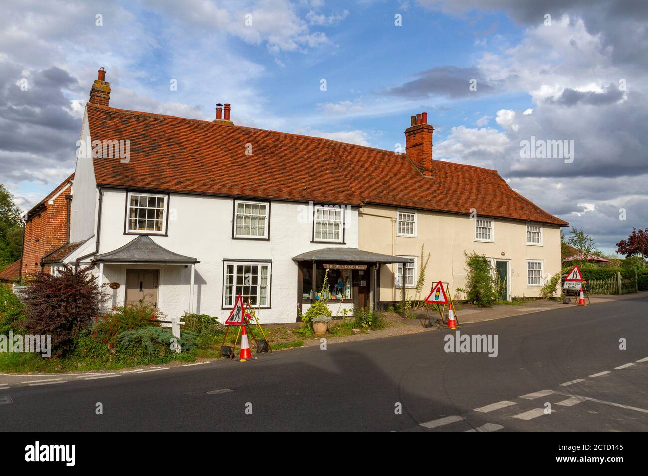 The Open Road Books shop e cottage a Stoke by Nayland, Suffolk, Regno Unito. Foto Stock