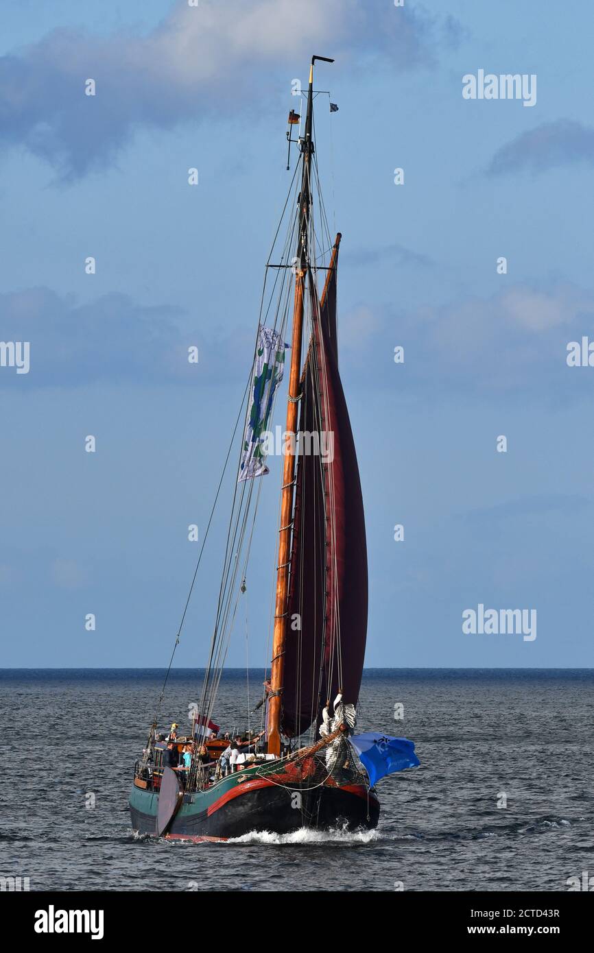 Vela tradizionale nave a vela sul fiordo di Kiel Foto Stock