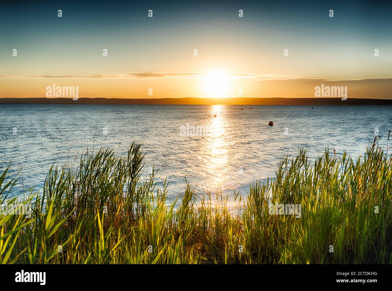 Podersdorf, Lago Neusiedler See in Burgenland. Beatufiul tramonto durante l'estate. Foto Stock