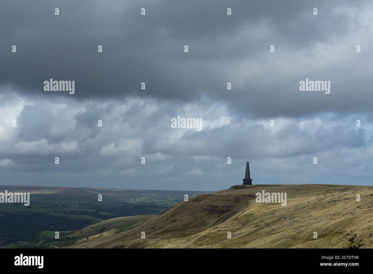 Stoodley Pike Monument su Stoodleyy Pike, Calderdale, Inghilterra, Regno Unito Foto Stock