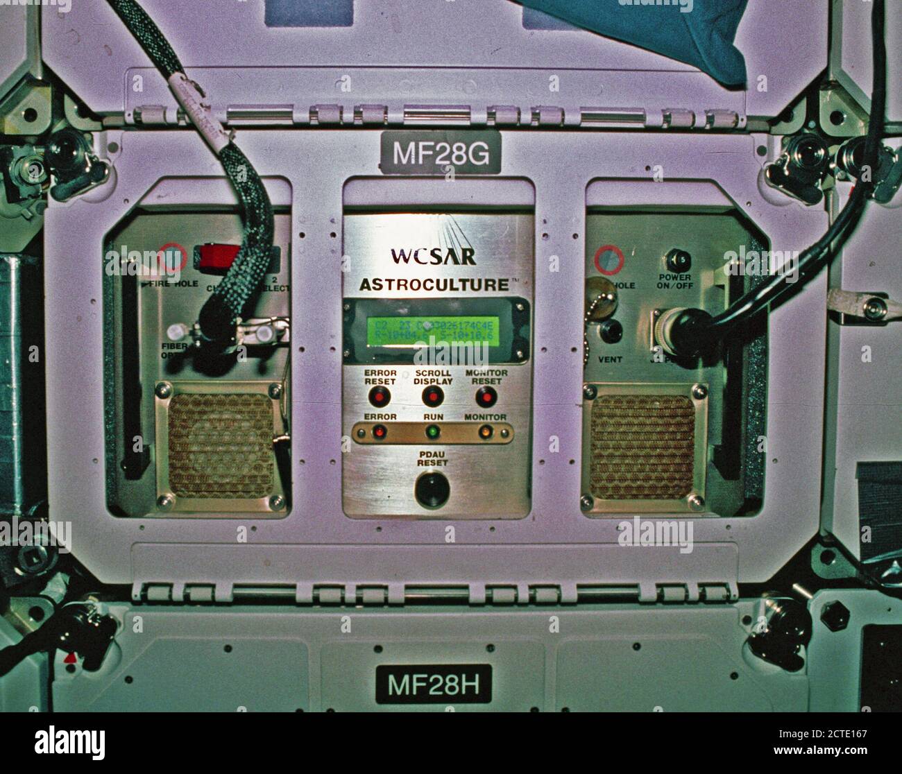 1992 - i primi Stati Uniti microgravità (Laboratorio USML-1) era uno della NASA per la scienza e la tecnologia dei programmi che fornito agli scienziati l'opportunità di ricerca varie indagini scientifiche in un ambiente privo di gravità all'interno del modulo Spacelab. Foto Stock