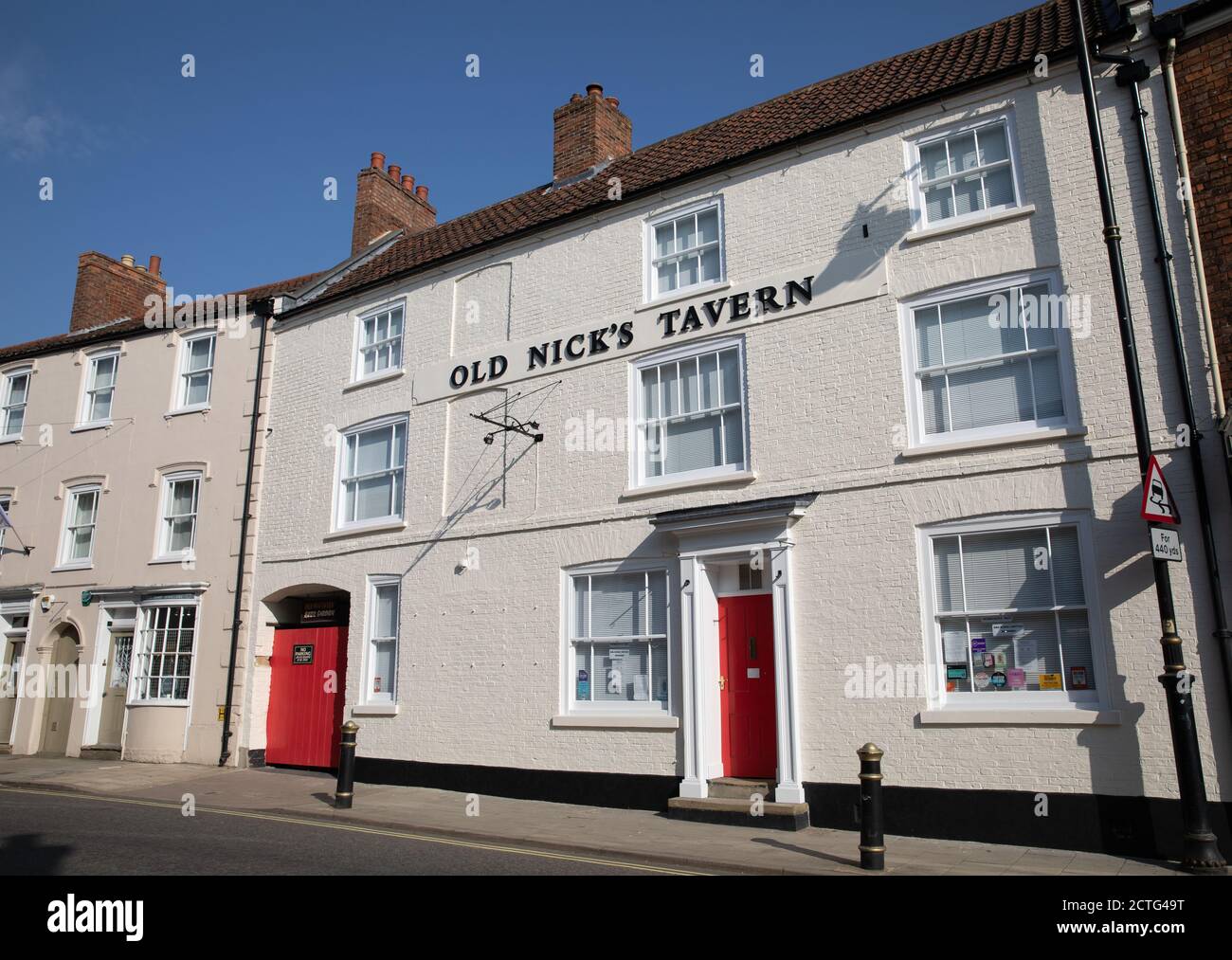 Old Nick's Tavern a Horncastle, Lincolnshire in una giornata di sole Foto Stock