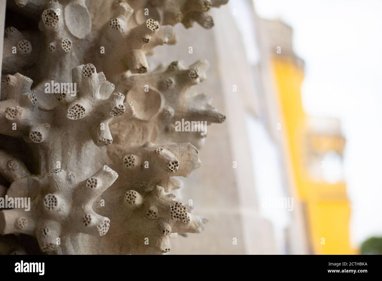Palazzo Nazionale di pena, Portogallo. Famoso castello vicino alla città di Sintra, uno dei punti di interesse più visitati del Portogallo. Foto Stock