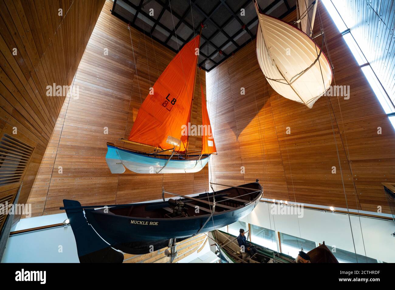 Mostra di imbarcazioni tipiche locali a Shetland Museum a Lerwick, Shetland, Scozia, Regno Unito Foto Stock