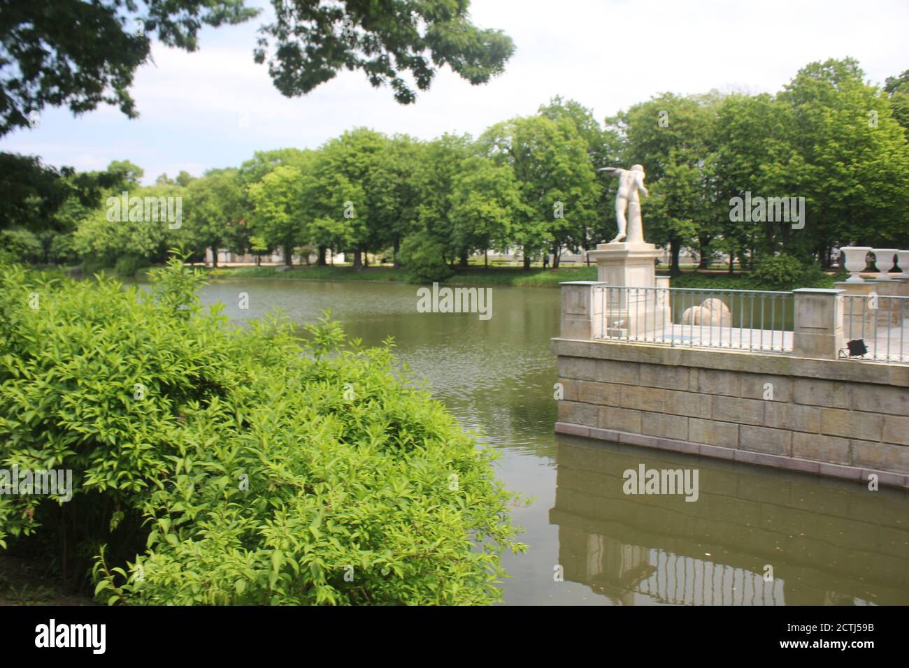 Palazzo sull'isola nel Parco Lazienki e giardini, Varsavia, Polonia Foto Stock