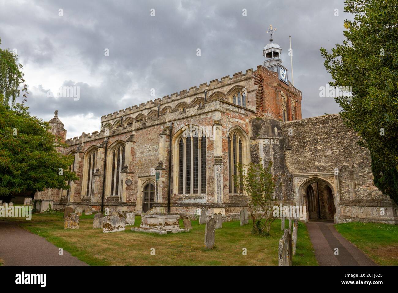 Chiesa di Santa Maria Vergine a Bergholt Est, Suffolk, Regno Unito. Foto Stock