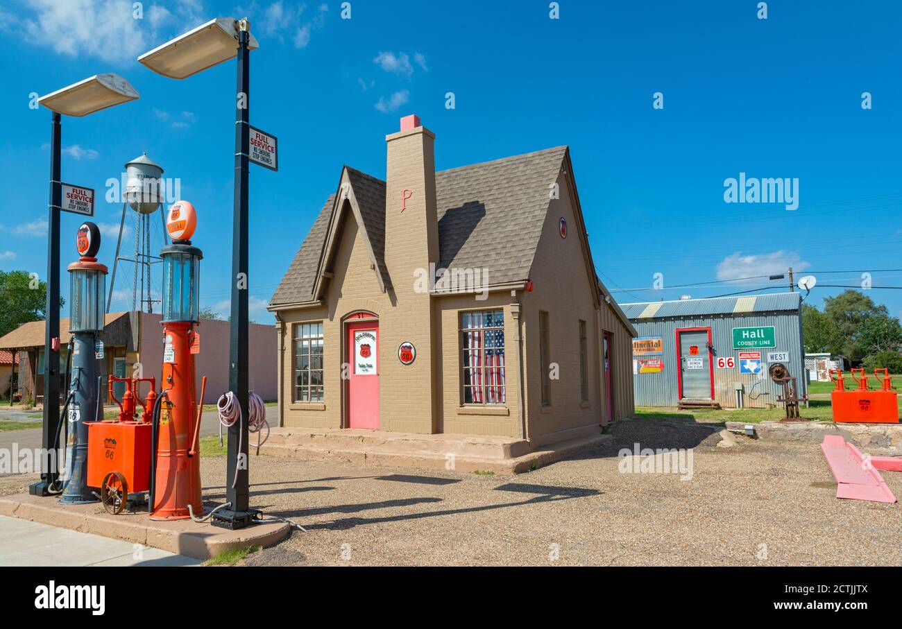 Texas, Hall County, Turchia, restaurato prima stazione Phillips 66 aperto nel Texas 1928 Foto Stock