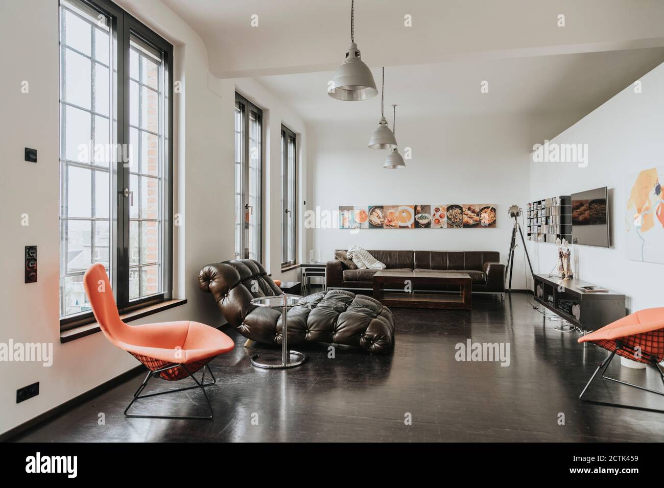 Soggiorno in un loft di design Foto Stock