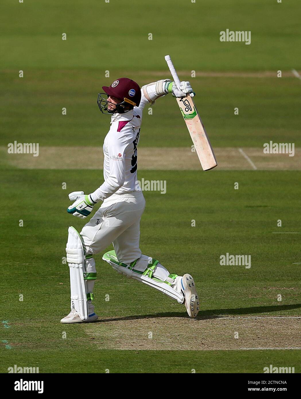 Eddie Byrom di Somerset festeggia il 100 durante il secondo giorno della finale del Bob Willis Trophy a Lord's, Londra. Foto Stock