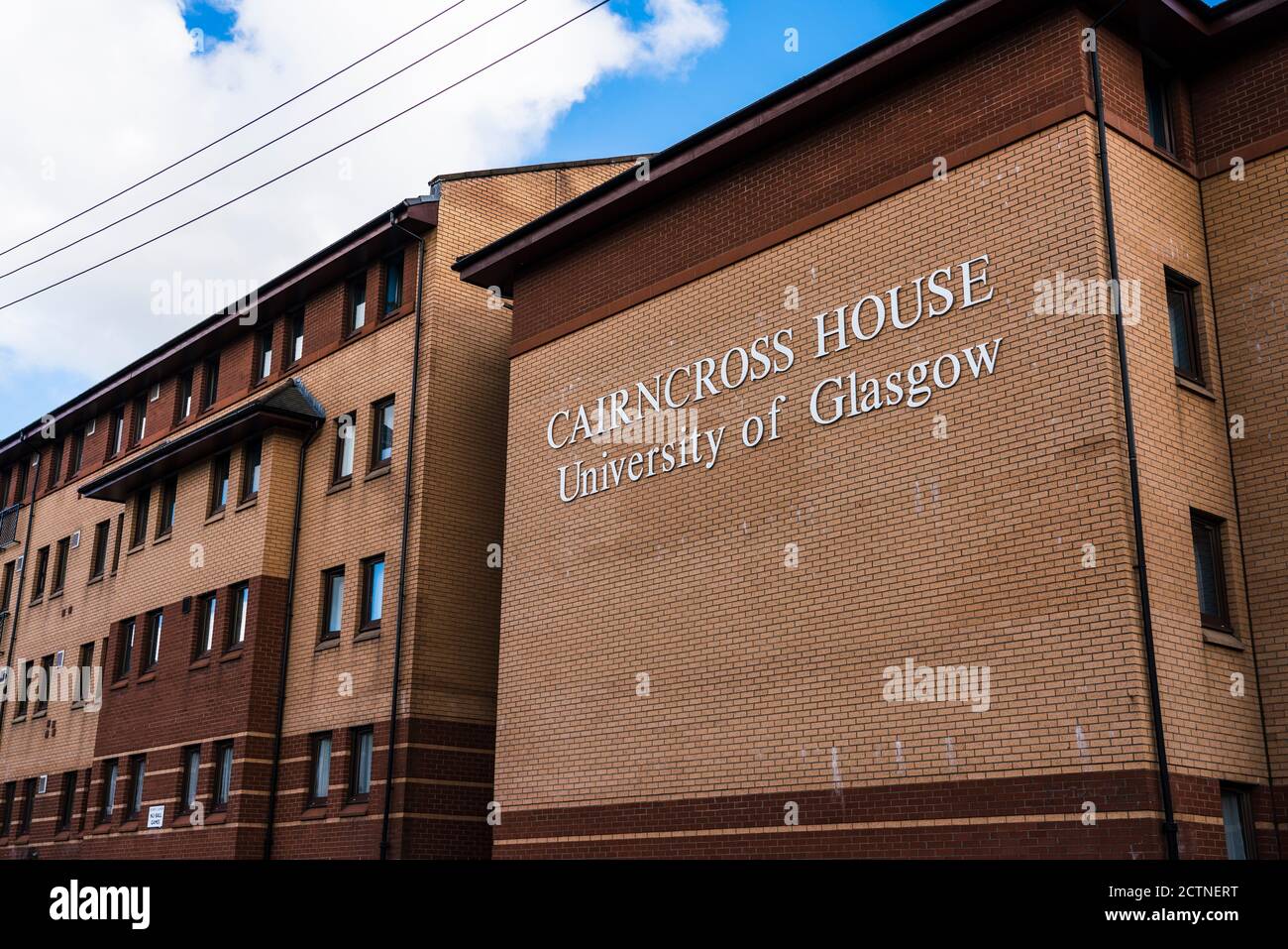 Glasgow, Scozia, Regno Unito. 24 settembre 2020. Gli studenti dell'Università di Glasgow si autoisolano a casa a Cairncross House una sala di residenza dell'Università di Glasgow in città. Ciò segue oltre 100 prove positive per Covid-19 all'università. Pertanto, più di 600 studenti si autoisolano all'interno della loro sistemazione. Nella foto; Cairncross House sale studentesche di residenza. Iain Masterton/Alamy Live News Foto Stock