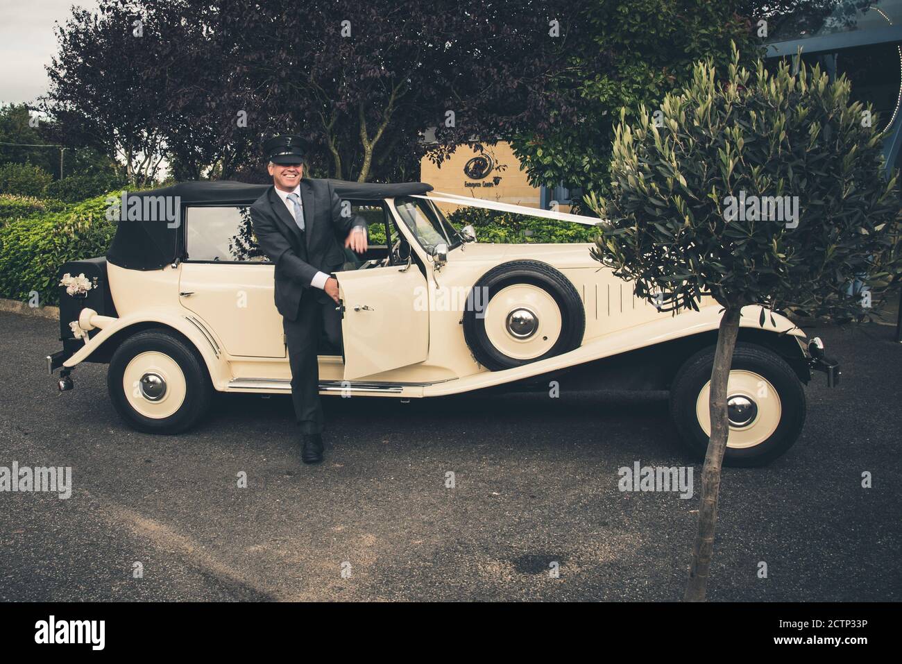Bella classica auto da matrimonio Foto Stock