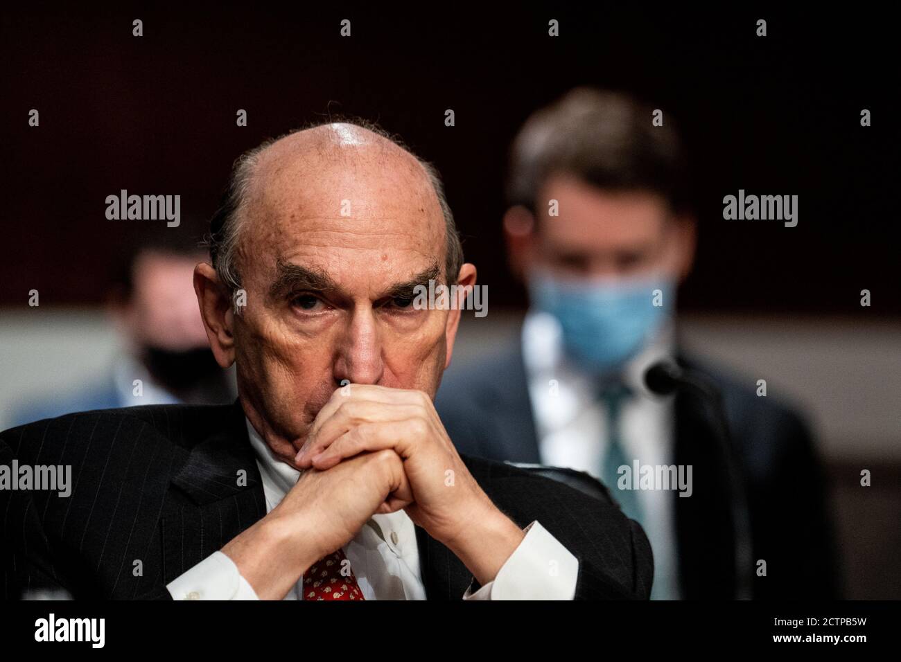 Washington, Stati Uniti. 24 Settembre 2020. Elliot Abrams, rappresentante speciale per l'Iran e il Venezuela presso il Dipartimento di Stato, partecipa a un'audizione della Commissione del Senato per le relazioni estere sulla politica americana in Medio Oriente su Capitol Hill a Washington, DC giovedì 24 settembre 2020. Foto in piscina di Erin Schaff/UPI Credit: UPI/Alamy Live News Foto Stock