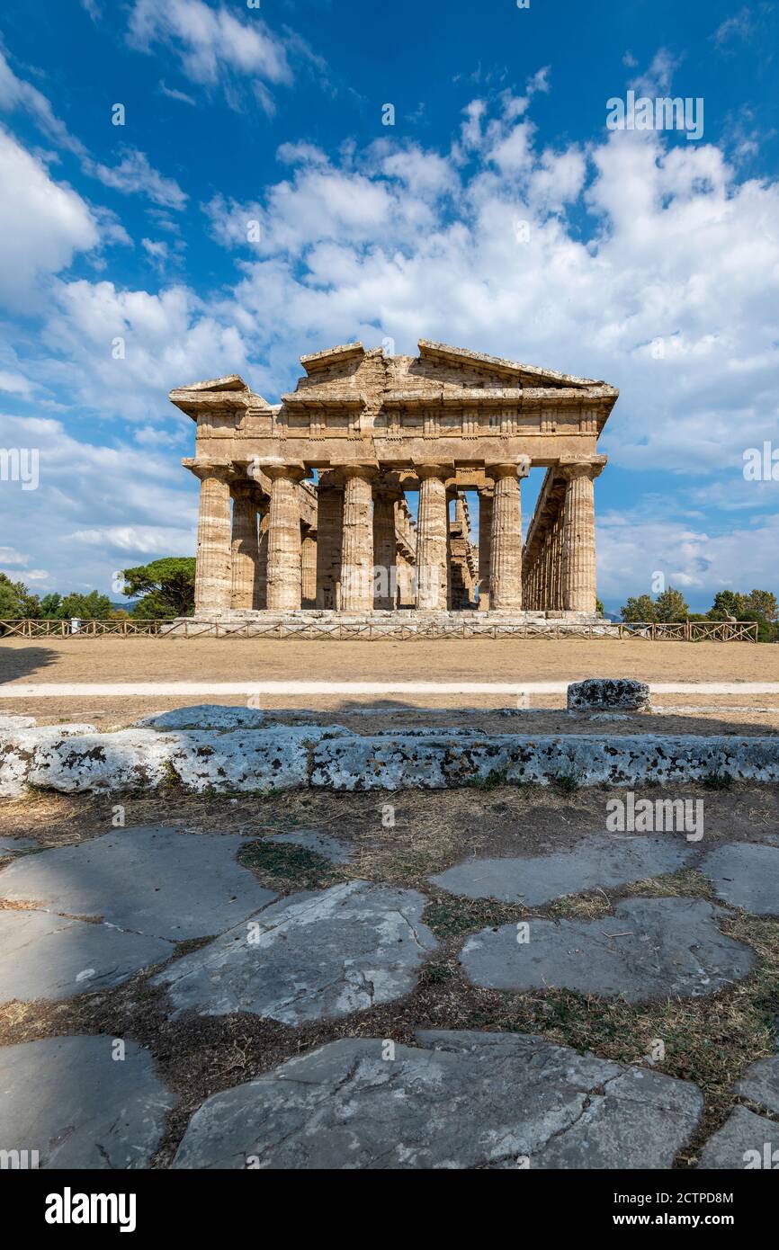 Secondo Tempio di Hera o Tempio di Nettuno, Paestum, Campania, Italia Foto Stock