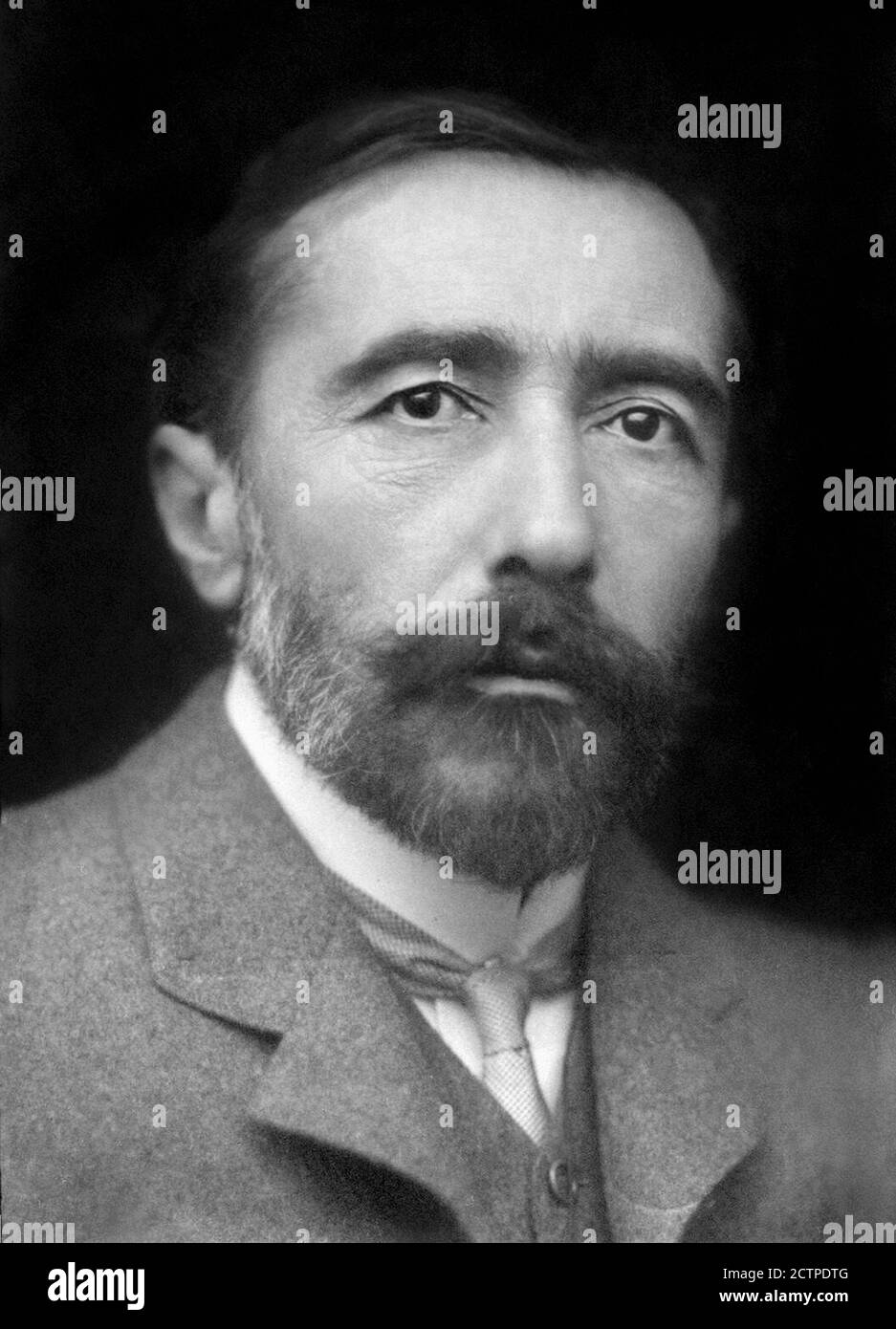 Joseph Conrad. Ritratto dello scrittore polacco-britannico Józef Teodor Konrad Korzeniowski (1857-1924) di George Charles Beresford, 1904 Foto Stock