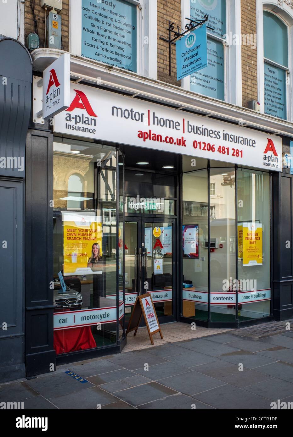 A-Plan Insurance - filiale A-Plan a Colchester Essex UK. A-Plan è un broker di assicurazioni con sede in alta strada con circa 80 filiali in tutto il Regno Unito. Foto Stock