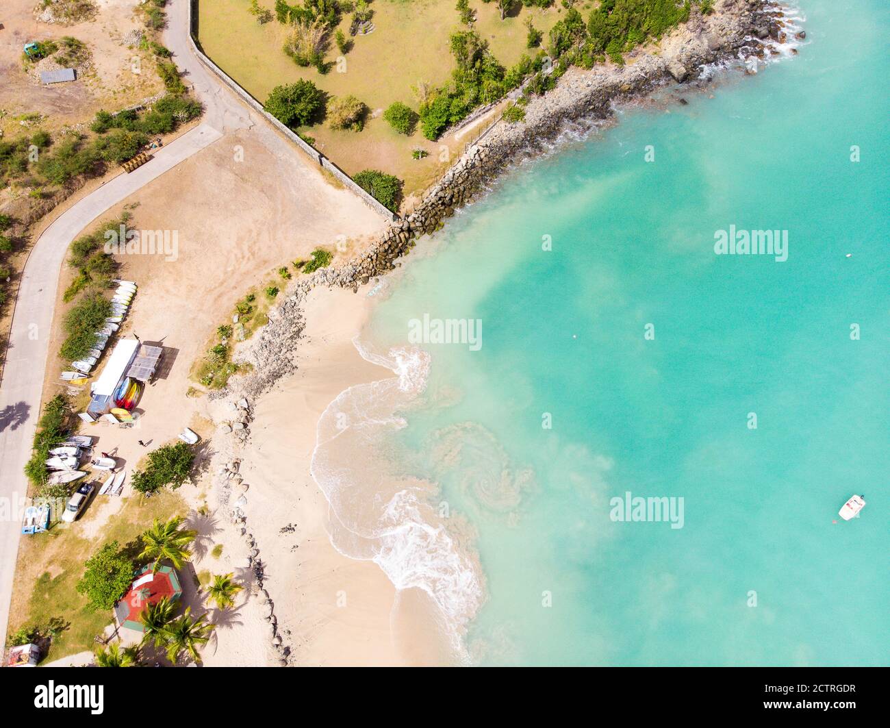 Veduta aerea dell'isola caraibica di Sint maarten/Saint Martin. Vista aerea di la savane e st.louis st.martin. Happy Bay e frati Bay spiaggia su Foto Stock
