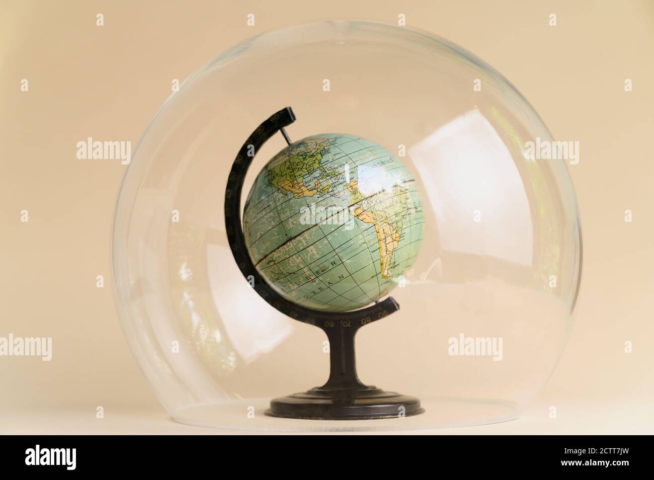 Globo in cupola di vetro Foto Stock