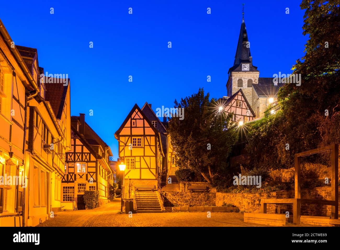 Città vecchia di Essen Kettwig in Germania a Dusk Foto Stock
