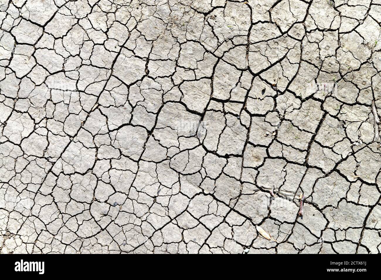 Primo piano dei modelli astratti realizzati da Dried e. terra incrinata Foto Stock