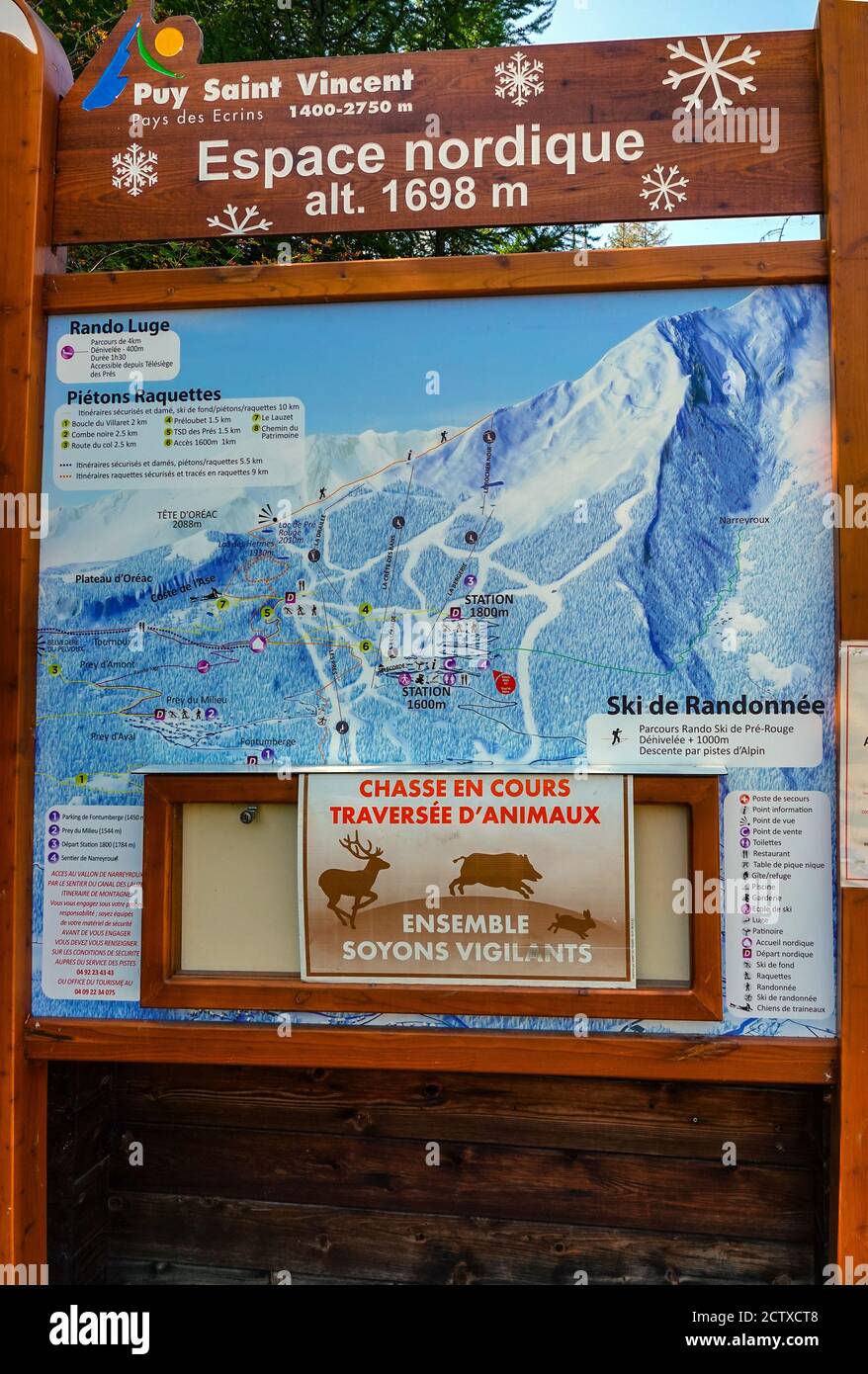 Segnale di avvertimento sulla caccia in corso, essere vigili, sulla mappa delle piste da sci Puy-Satine-Vincent, Francia Foto Stock