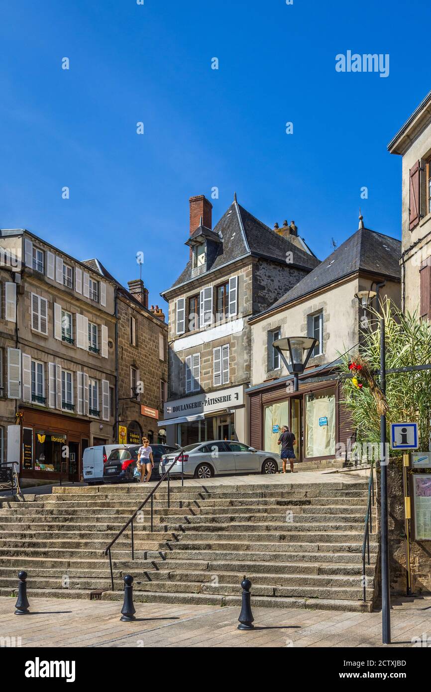 Passi pubblici per Rue de la Lampe a la Souterraine, Creuse (23), Francia. Foto Stock